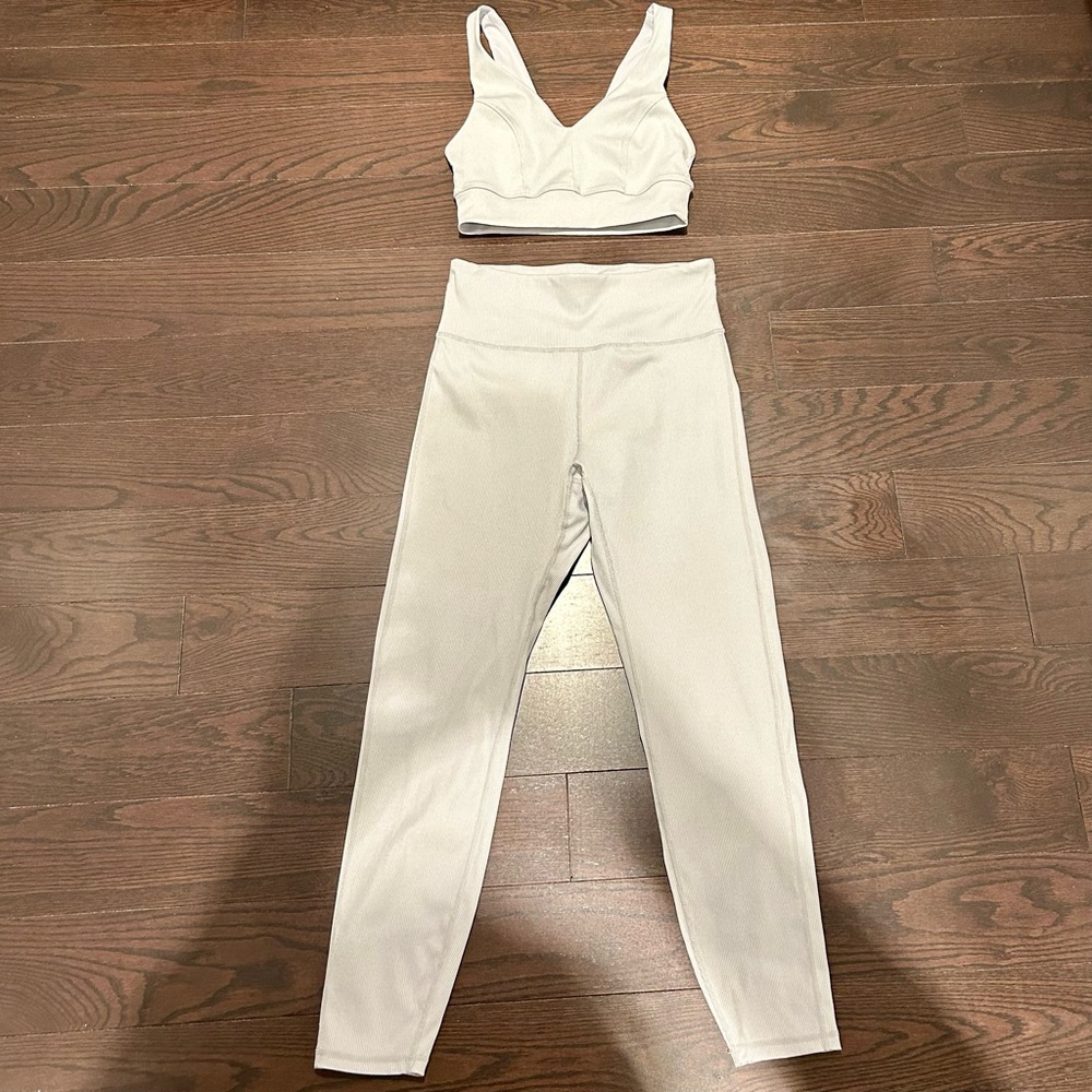 Athletic Ribbed Workout Set - Picture 8 of 10